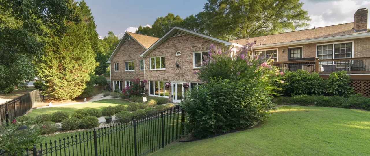 Mayfield Oaks